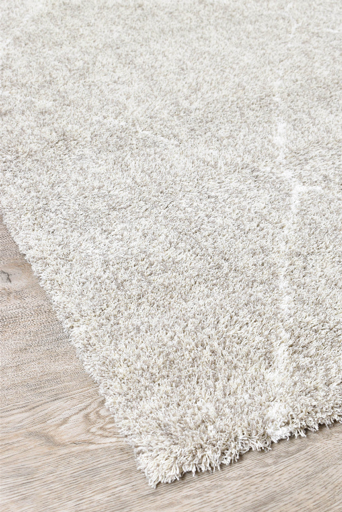 Tango Diamond Latte Rug - Turkish-inspired shaggy rug from Treasures of Turkey