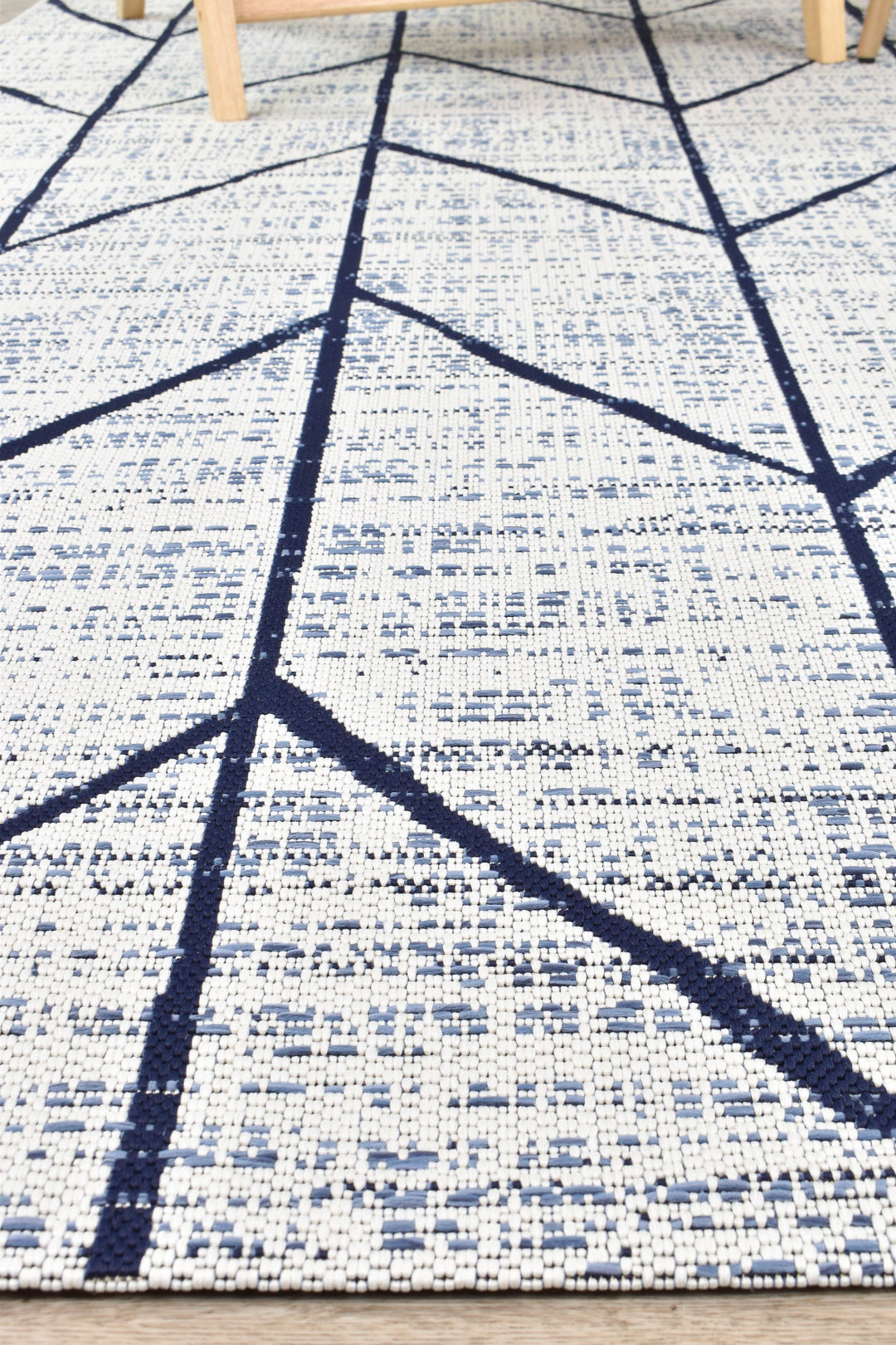 Mirada Cream Blue Rug 47274-306.