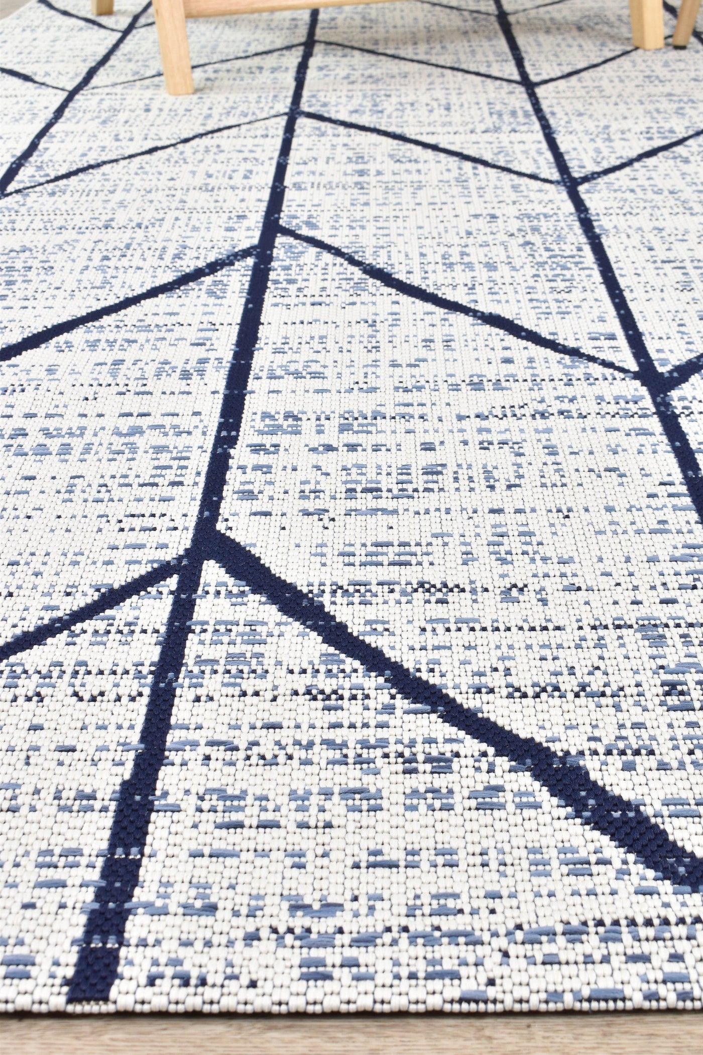 Mirada Cream Blue Rug 47274-306.