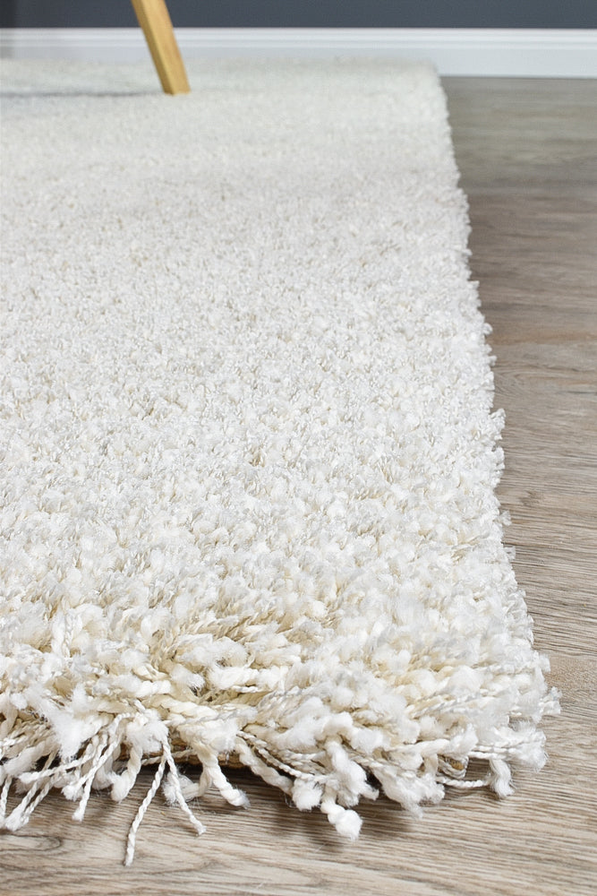 Plain Portland Shaggy Rug Natural - Turkish-inspired shaggy rug from Treasures of Turkey
